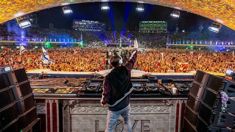 Cười sảng với lễ hội Rock in Rio nổi bật