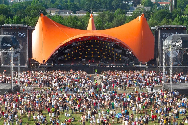 Lạc lối trong lễ hội Roskilde lung linh