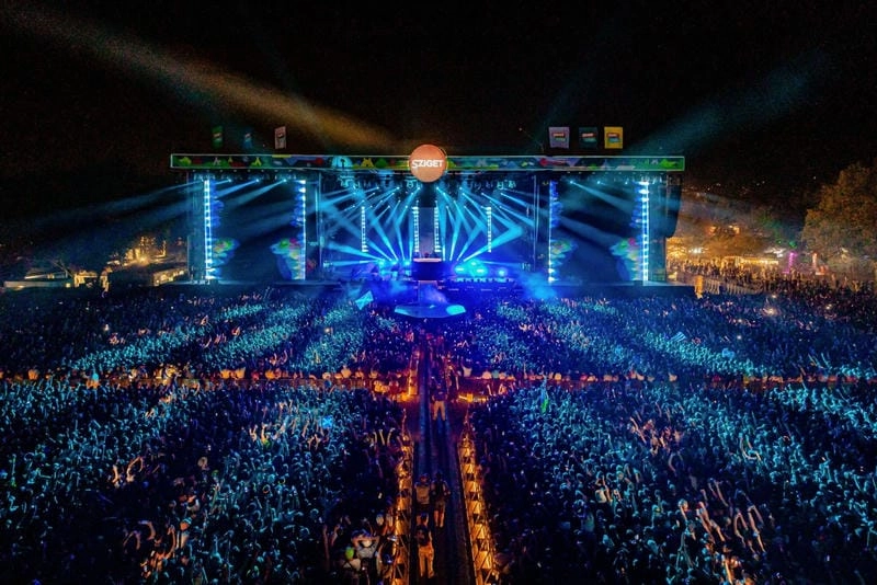 Săn những bức ảnh lễ hội Sziget rực rỡ