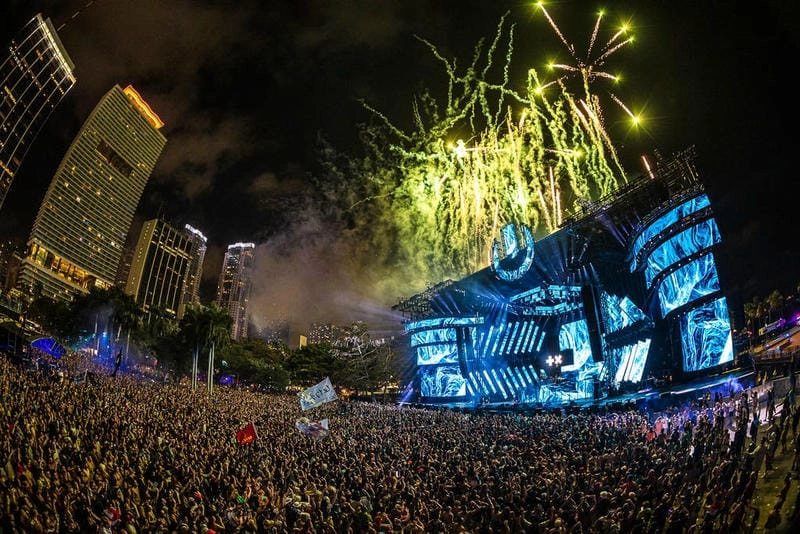 Lạc lối trong lễ hội Ultra Music Festival đặc sắc