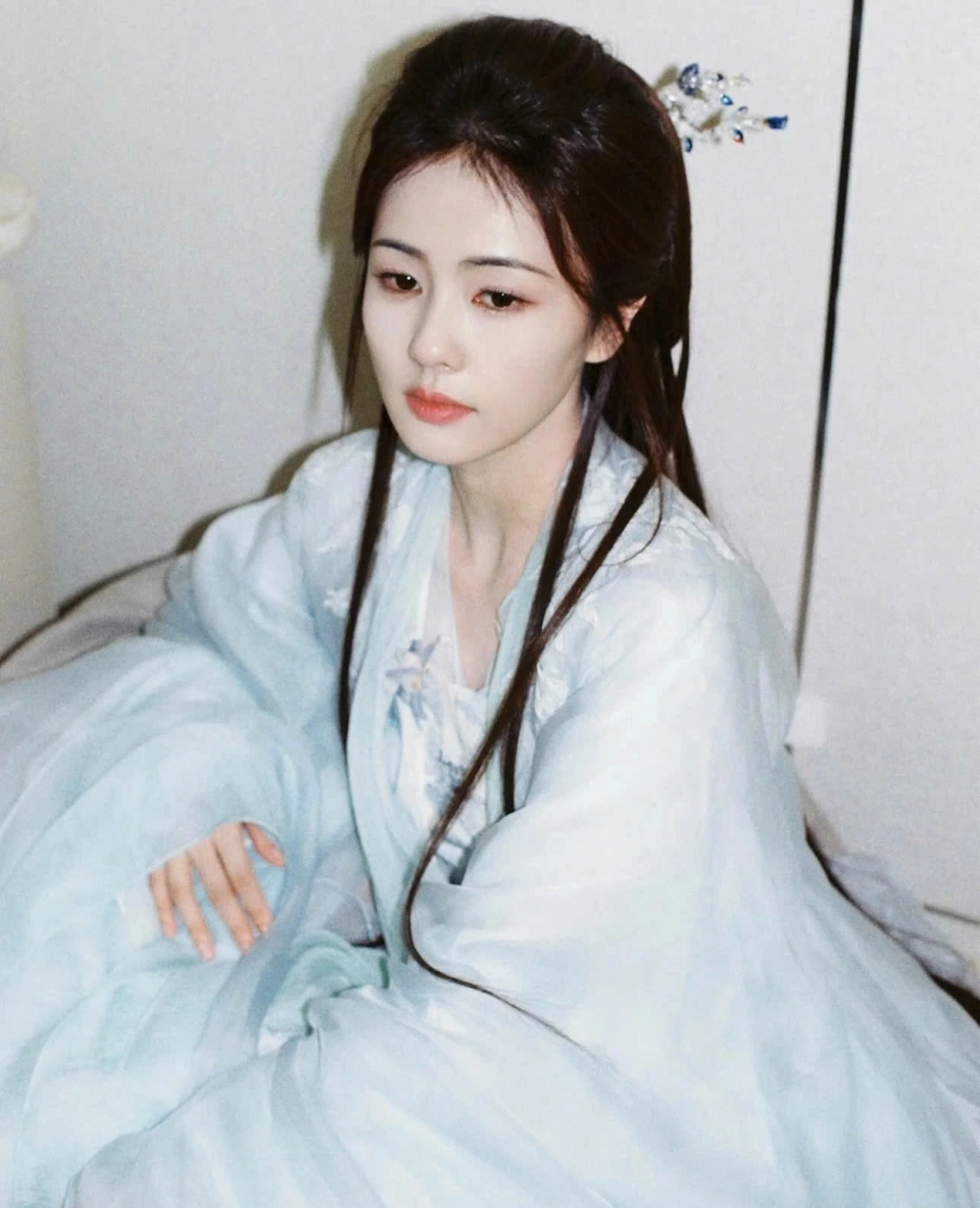 Bạch Lộc phim đa dạng từ hiện đại đến cổ trang.