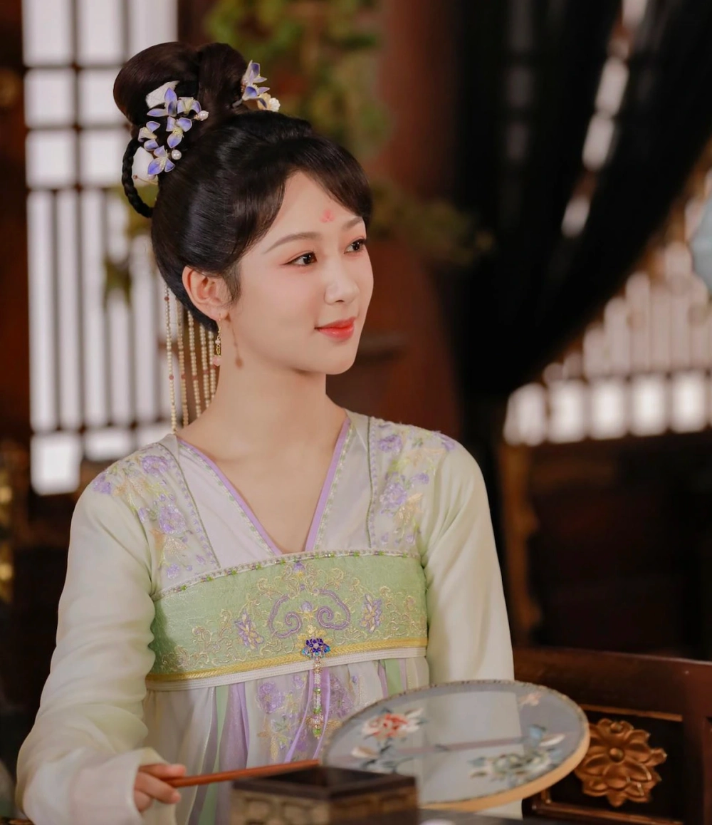 Phim Quốc sắc phương hoa Dương Tử gây chú ý với tạo hình cổ trang đẹp.