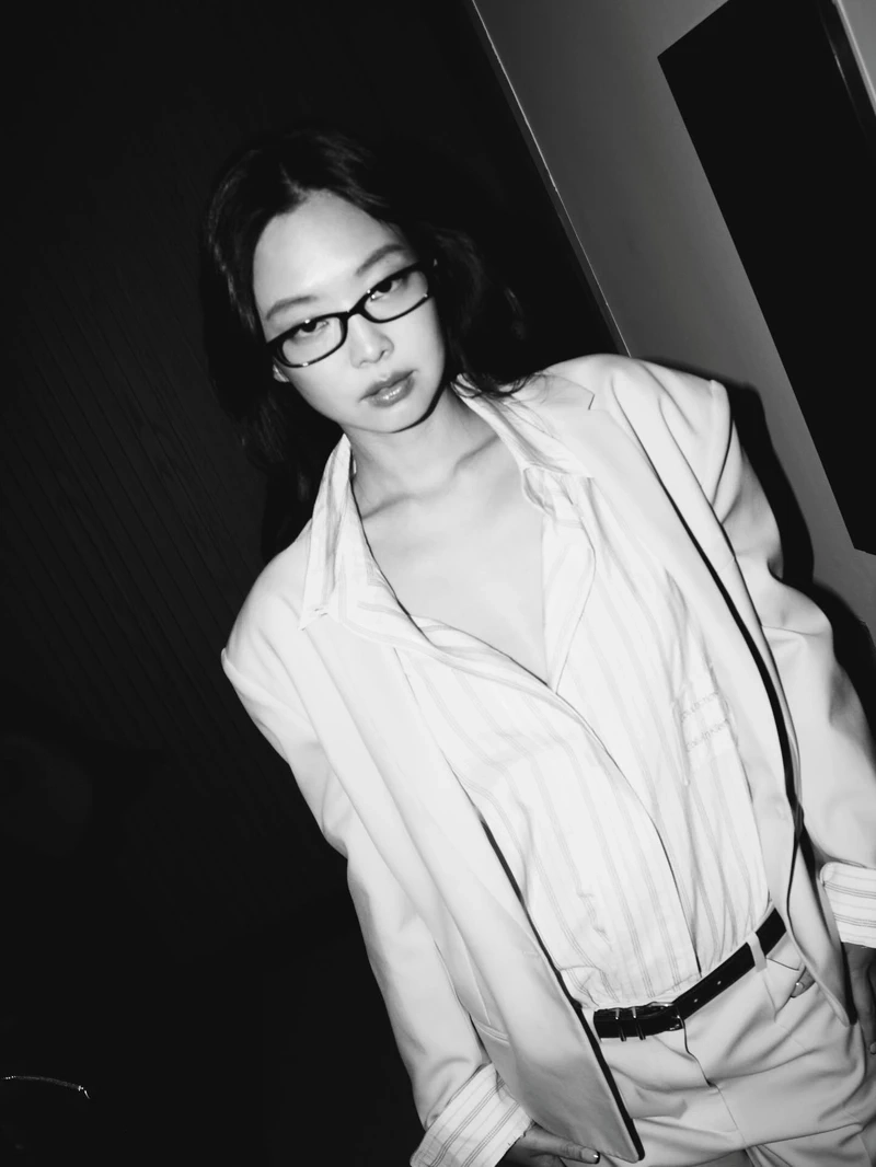 Ngầu hết nấc với loạt Jennie Blackpink ngầu cực cuốn hút