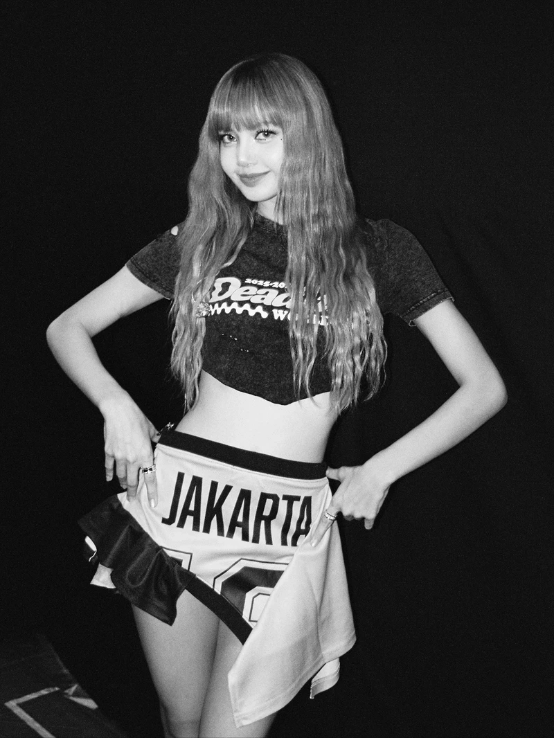 Cộng đồng mạng bùng nổ với Lisa Blackpink Instagram cực hot